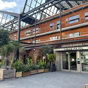 Hostel Hi Yves Robert, Paris